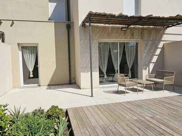 MAISON CENTRE VILLA TERRASSE GARAGE