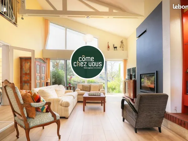 Maison 11 pièces 320 m²