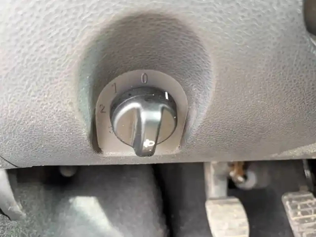 Dacia Sandero eco-g 100 — photo 22