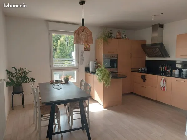 Location T3 1100 euros charges comprises