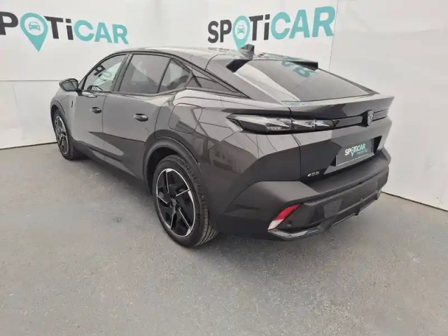 Peugeot 408 phev 225 e-eat8 — photo 7