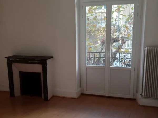 Appart 4 pièces refait à neuf