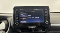 Toyota Yaris 116h Design 5p MY22 — photo 18