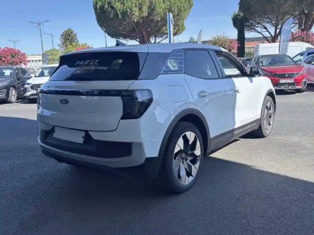 Ford Explorer 170ch standard range 52kwh pack premium rwd — photo 2