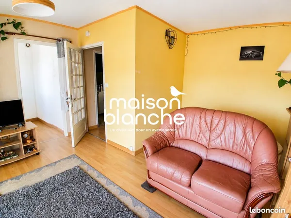 Studio 1 pièce 28 m²