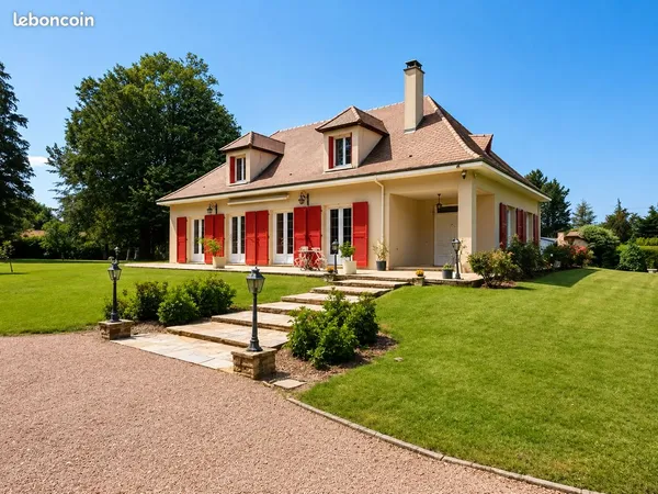 Maison pierre avec piscine