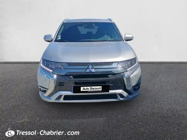 Mitsubishi Outlander 2.4l phev twin motor 4wd instyle — photo 3