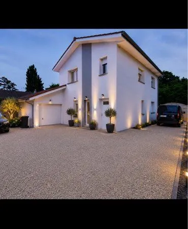 Maison récente et confortable, 117 m² terrain de 1725 m2 plat et entièrement clous
