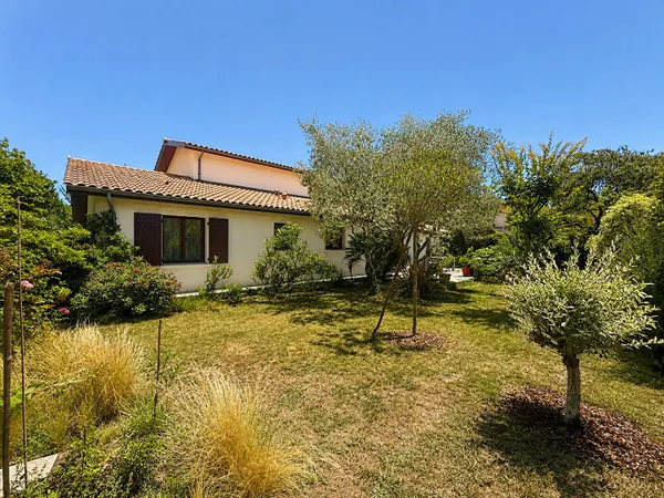 Maison 7 pièces 151 m²