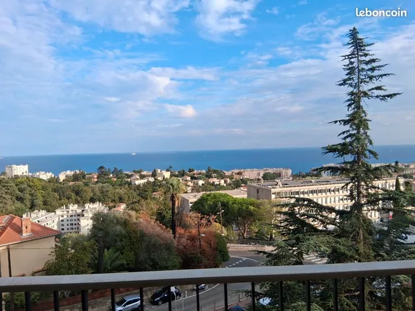 Appartement vue unique mer et forêt