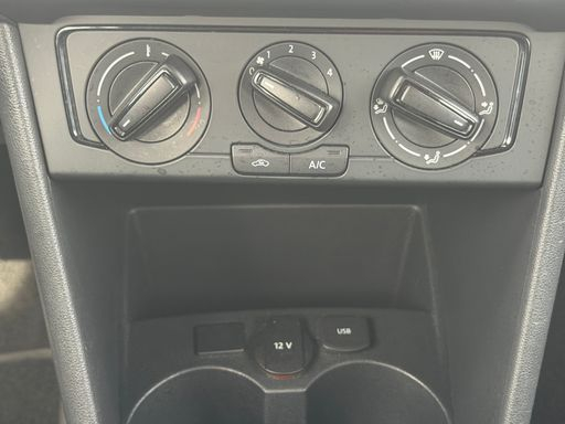 Volkswagen Polo 1.0  60 - Limited Edition – 2015 – 109520 km – Essence – Boîte Manuelle — photo 13