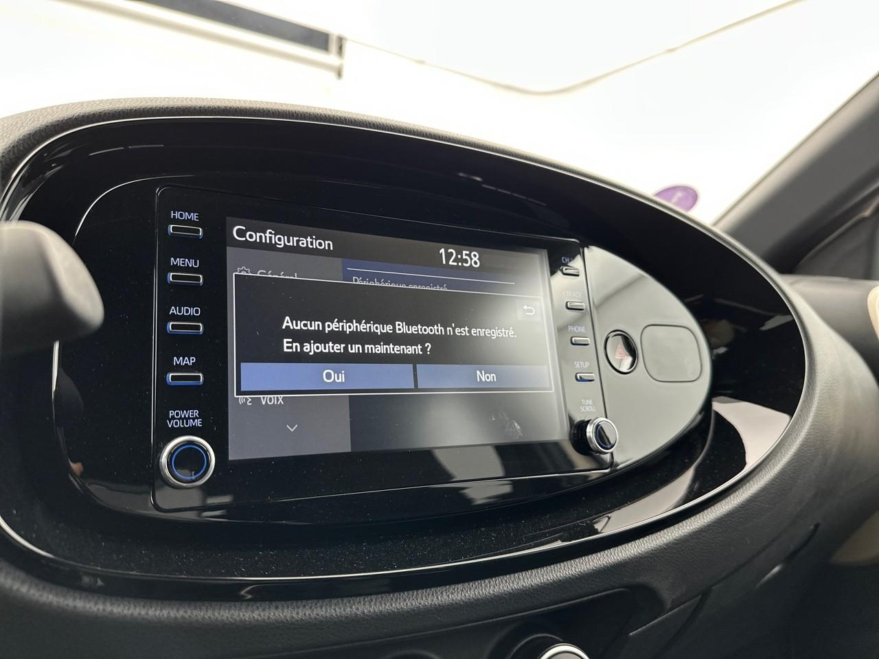 Toyota Aygo 1.0 vvt-i 72 s-cvt design — photo 23