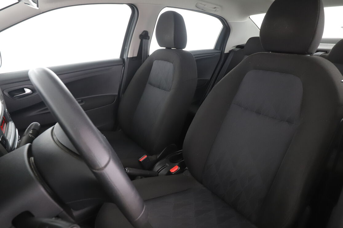 Citroen C-Elysée 1.6 Blue-HDi Confort — photo 9
