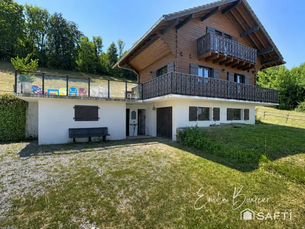 Chalet vue lac, grand terrain, terrasse et garage