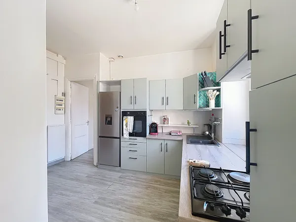 À VENDRE ? Appartement 82 m2 avec grande terrasse à Craponne-sur-Arzon