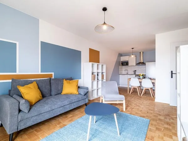 Chambre meublée dans colocation refaite à neuf