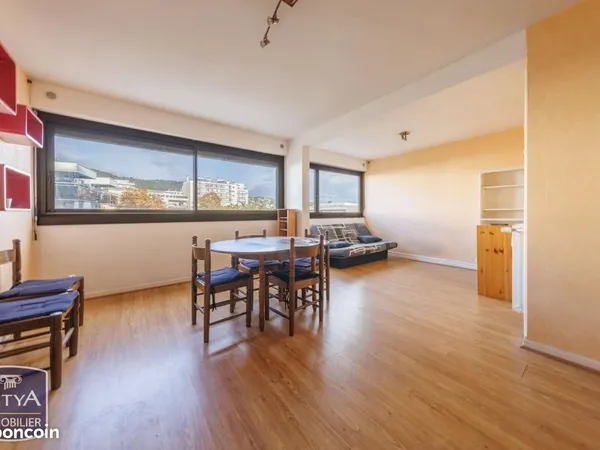 Appartement 2 pièces 52 m²