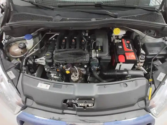 Peugeot 208 puretech 68ch bvm5 — photo 8