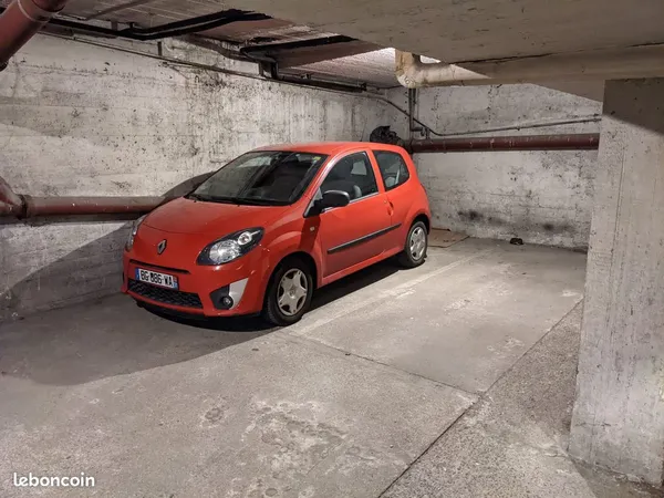 Place de parking privative en sous-sol - Strasbourg Gare / Rue de Barr