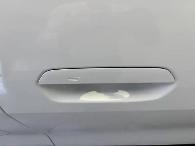 Bmw I4 edrive40 340 ch bva — photo 20