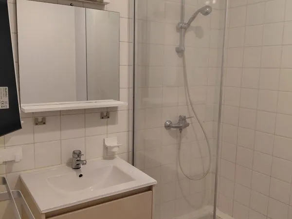 Loue appartement 20m2 + parking