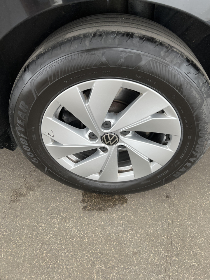 Volkswagen Passat — photo 40