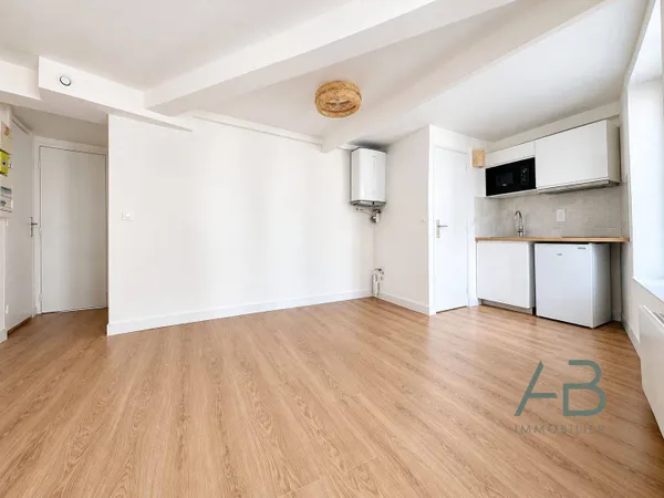 Studio 2 pièces 17 m²