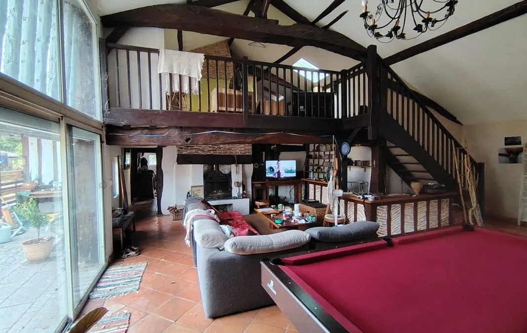 Photo 1