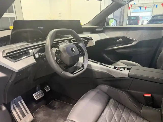 Peugeot 3008 electrique 325 ch 4x4 73 kwh — photo 8