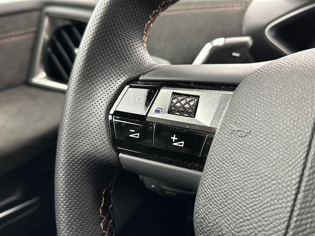 Ds Ds 3 crossback puretech 130 eat8 performance line+ — photo 16