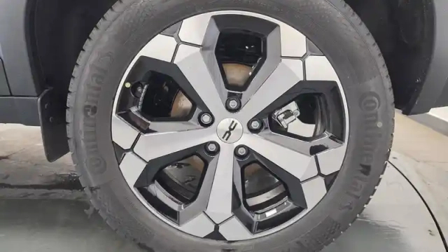 Dacia Bigster hybrid-g 150 4x4 — photo 27