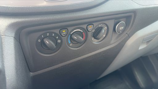 Ford Transit Challenger 2.2 TDCi 155 - Challenger Profilé Quartz – 2016 – 26987 km – Diesel – Boîte Manuelle — photo 35