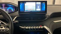 Peugeot 3008 HYBRID 225ch Allure Pack e-EAT8 — photo 29