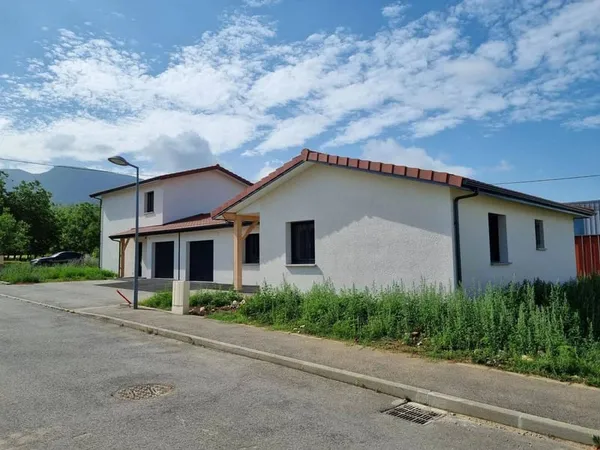 Maison de plain-pied 4 pièces 92 m²
