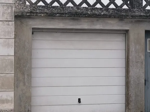 Garage à louer - Conlie
