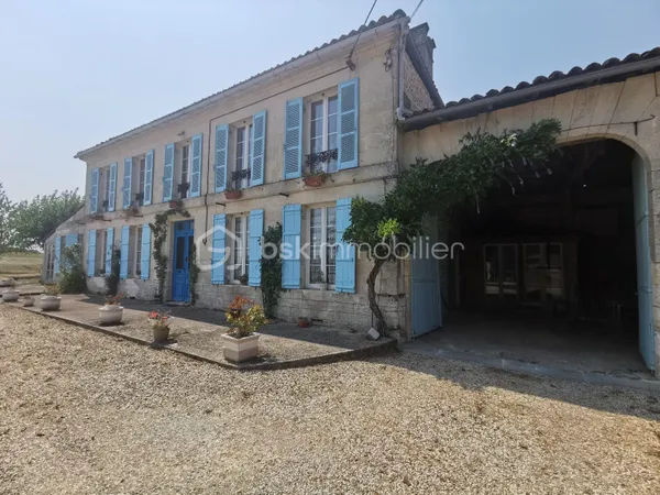 Maison 11 pièces 347 m²