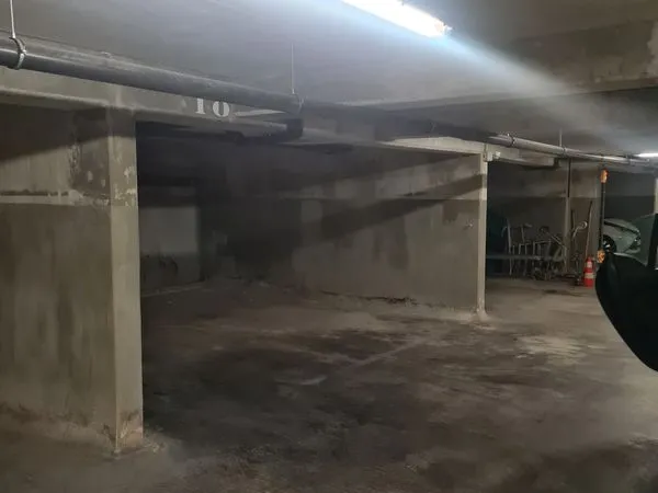 Parking 2.5 x 5m