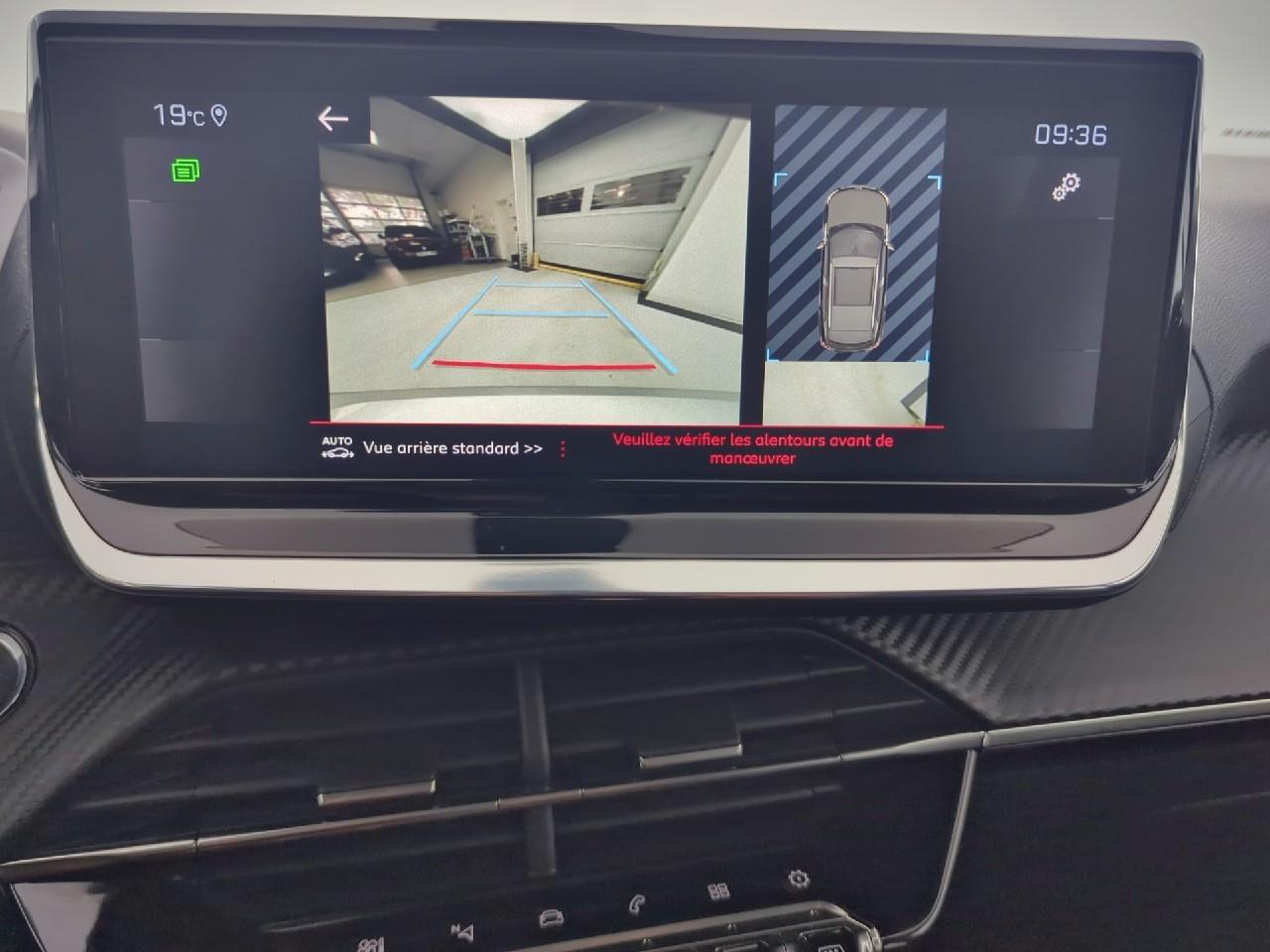 Peugeot 2008 puretech 100 s&s bvm6 allure — photo 17