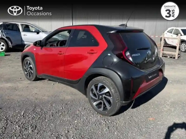 Toyota Aygo X 1.0 vvt-i 72ch design my24 — photo 2