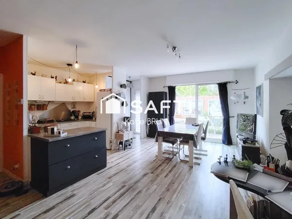 MAISON APPARTEMENT - SAINTES