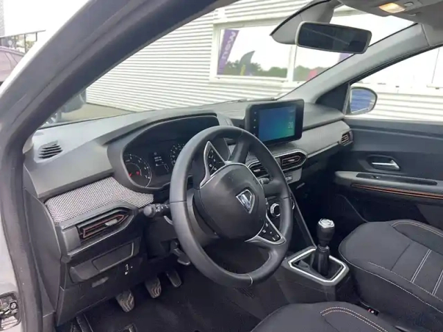 Dacia Sandero tce 90 - 22 — photo 6
