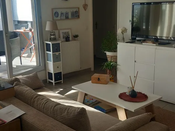 Réau 77550 F2 de 42,60 M² et terrasse d'angle 13 M²13 M²