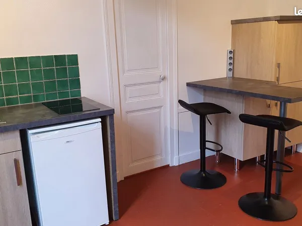 Deux pièces Auxerre centre quartier arquebuse et INSPE