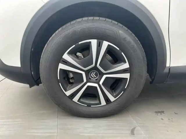Citroën C4 e- 136 ch automatique — photo 33