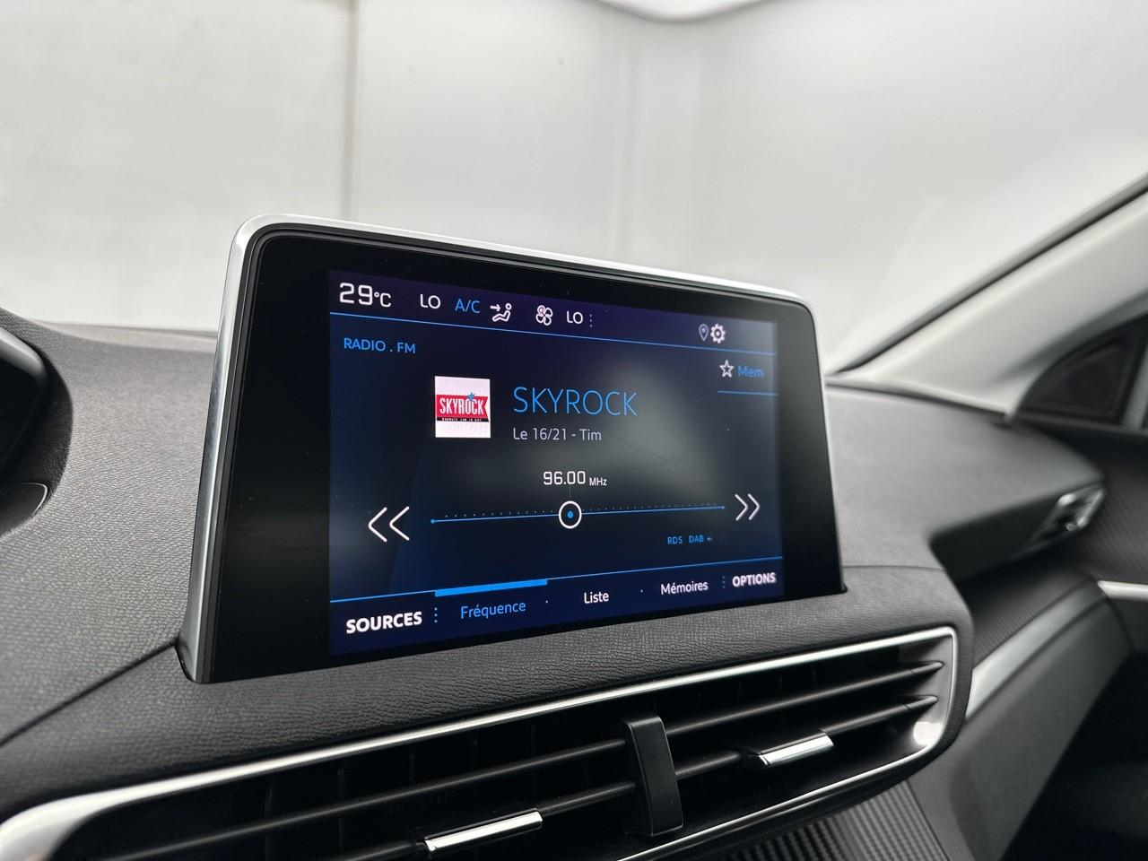 Peugeot 5008 puretech 130ch s&s bvm6 active pack — photo 22
