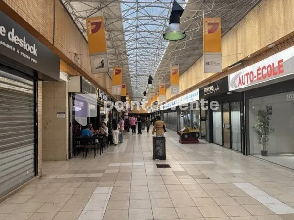 Local commercial 50 m²