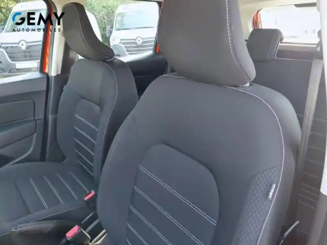 Dacia Duster blue dci 115 4x2 — photo 31