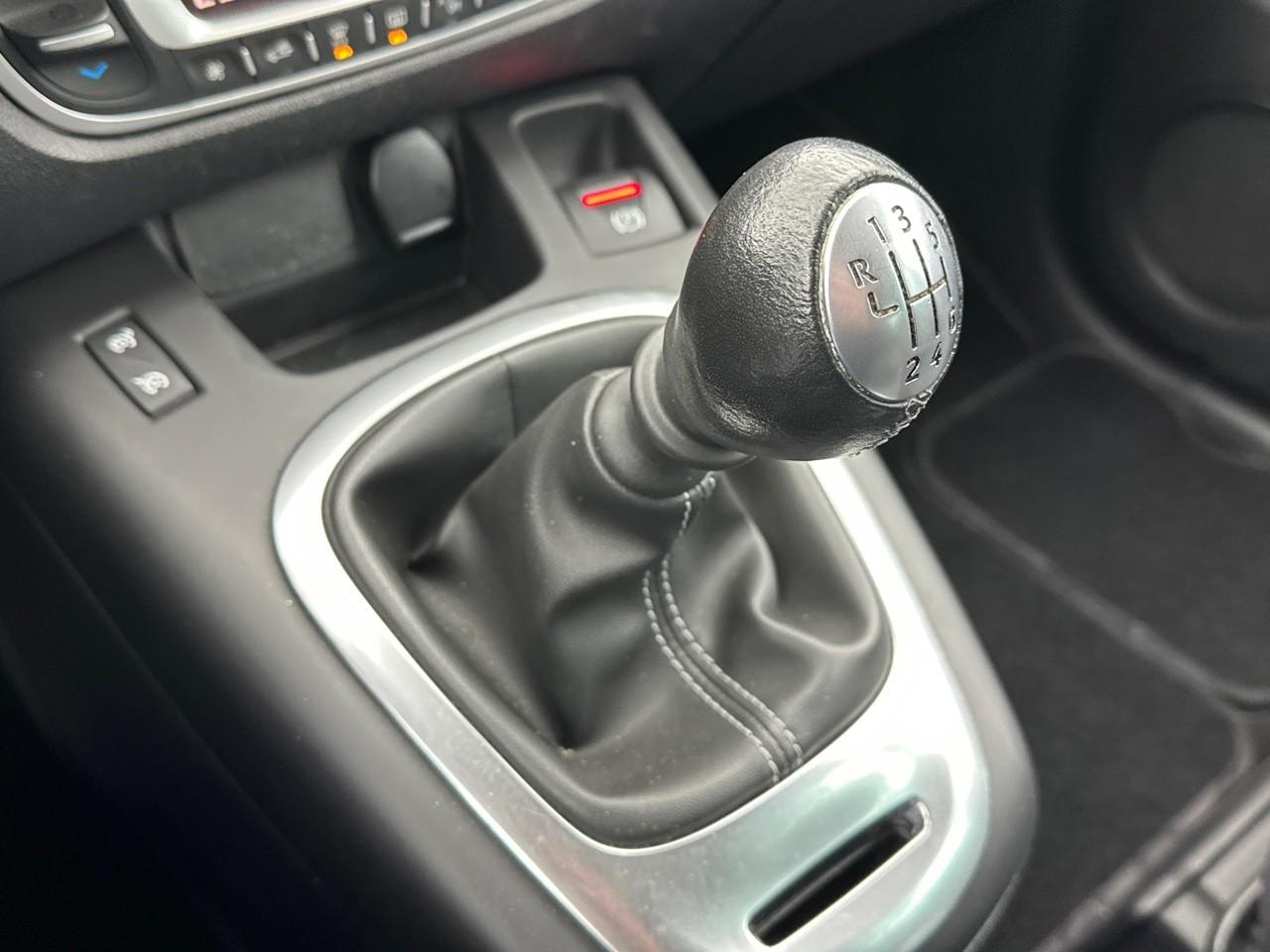 Renault Scenic tce 130 energy business — photo 29