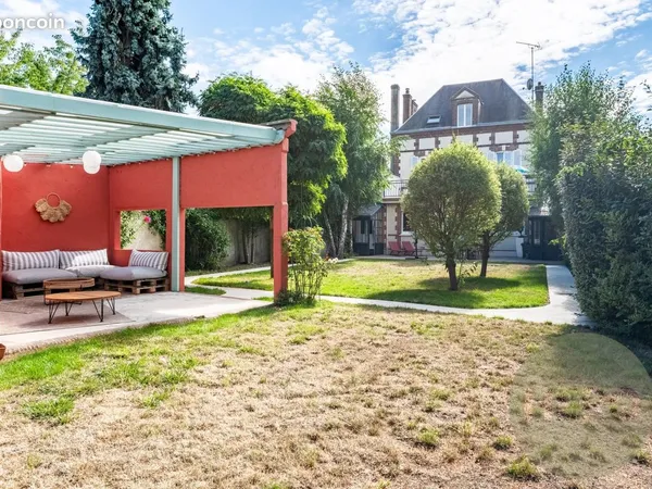 Maison 10 pièces 188 m²