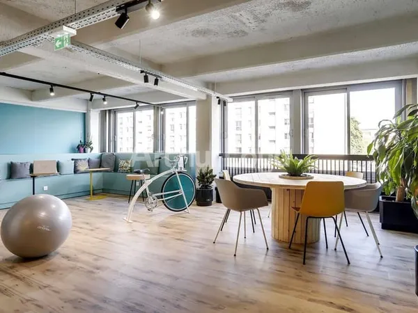 Bureaux 465 m²